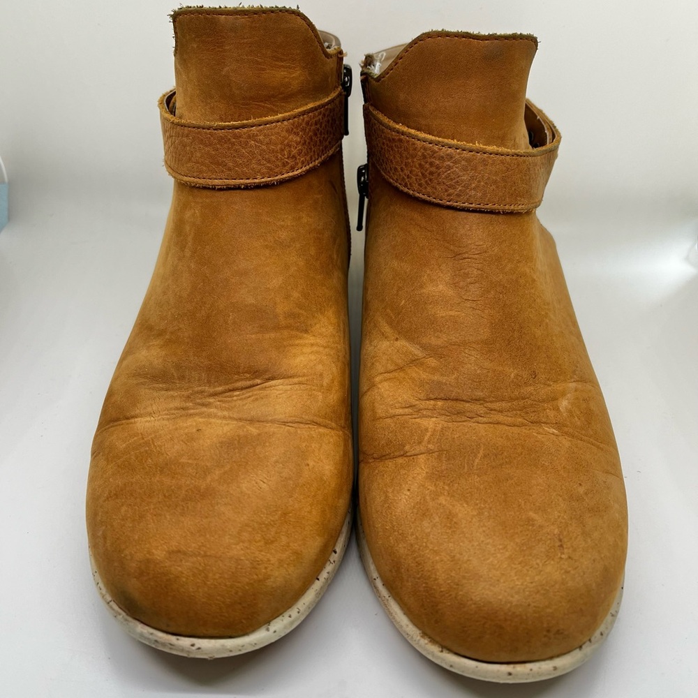 Superfeet Leather Ankle Booties Women’s Ash Shoes size 8.5 Tan color - Picture 2 of 8